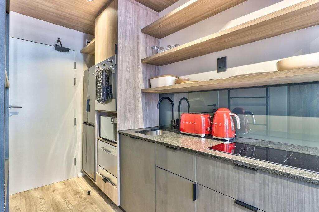 Apartment Urban Gem Located In The Heart Of The East Kapstadt